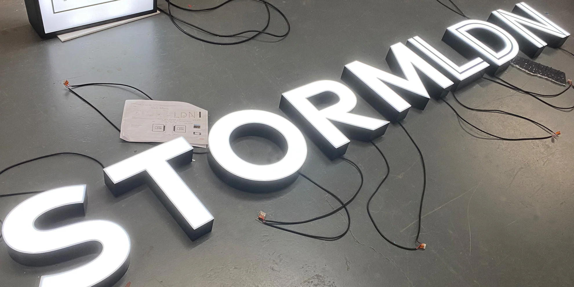 3D Acrylic Letters & Logos Designing